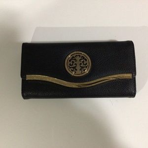 Black Trendy Fashionable Wallet - NWOT